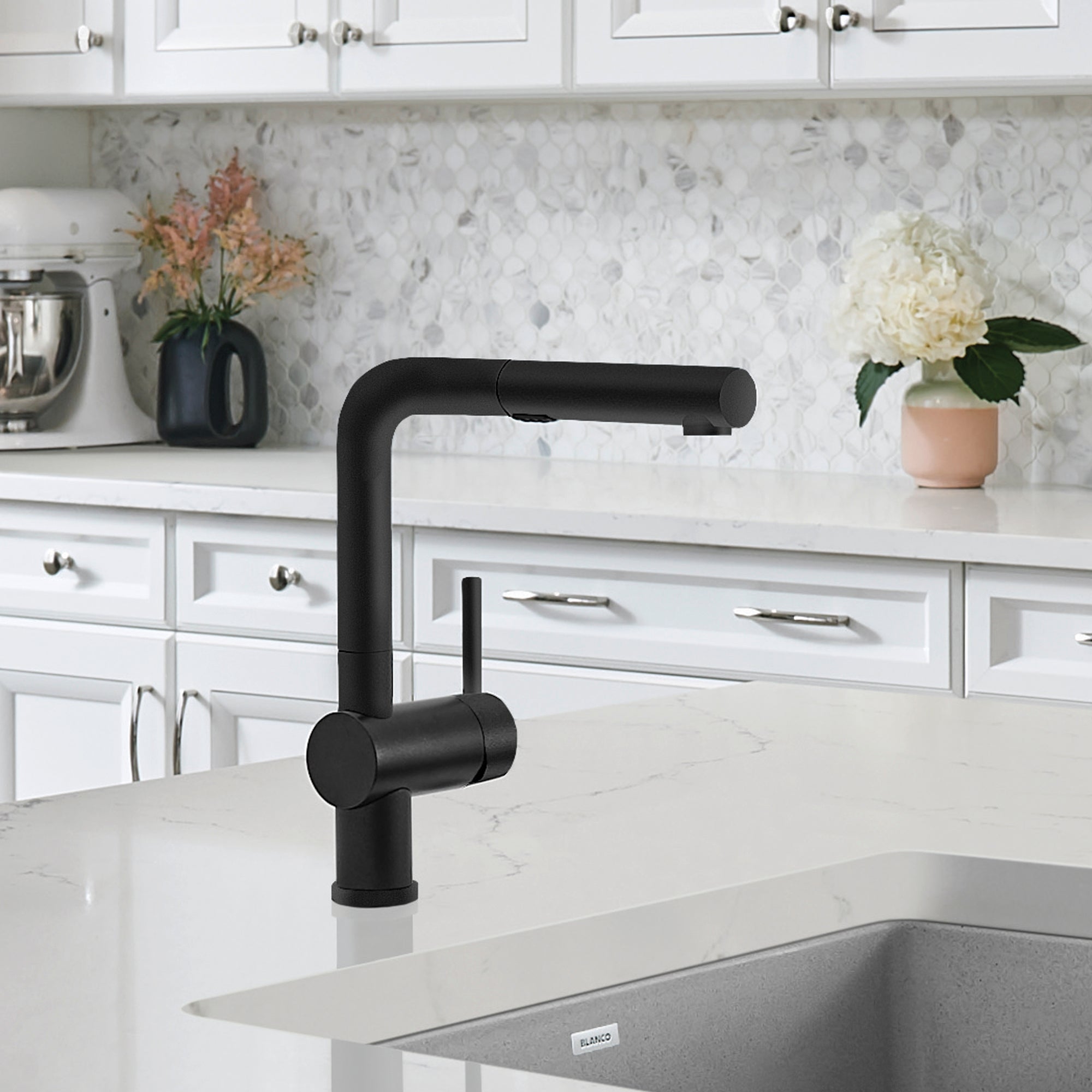 BLANCO Linus Pull-Out Kitchen Faucet in SILGRANIT Finishes