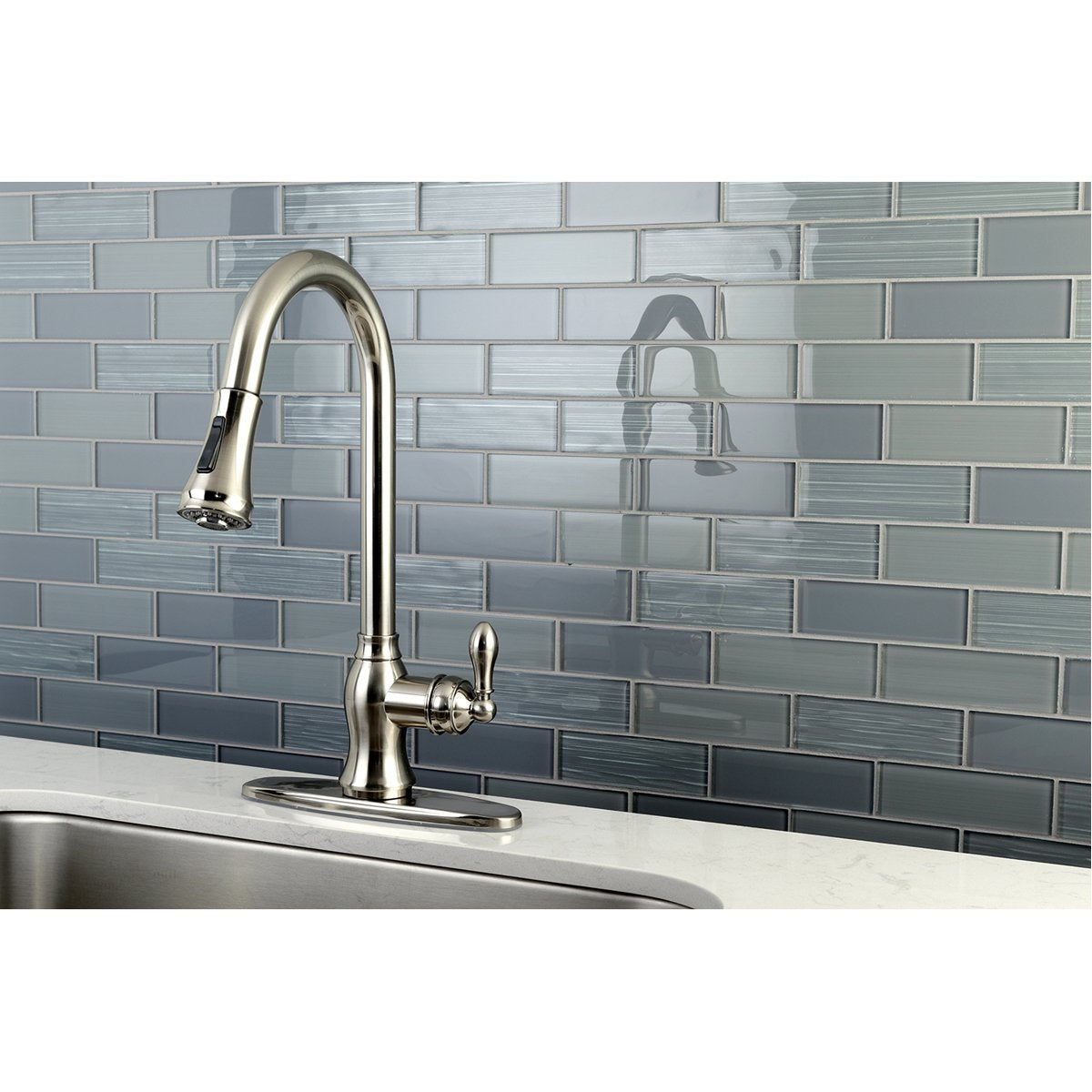 Kingston Brass Gourmetier American Classic Single-Handle Pull-Down Sprayer Kitchen Faucet