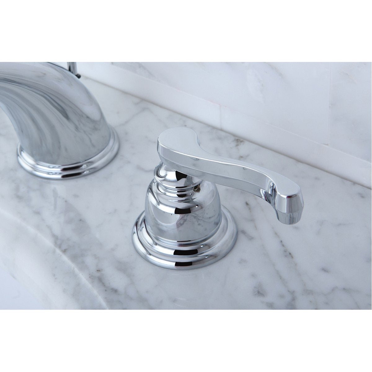 Kingston Brass Royale 8" Widespread Bathroom Faucet