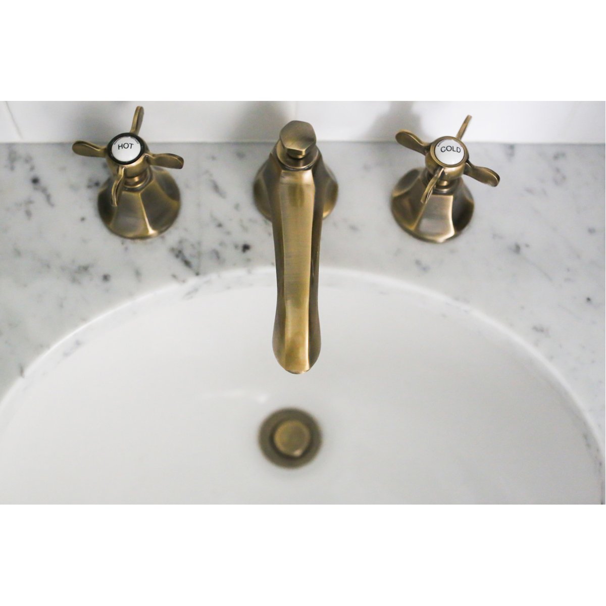 Kingston Brass Essex 8" Widespread Bathroom Faucet