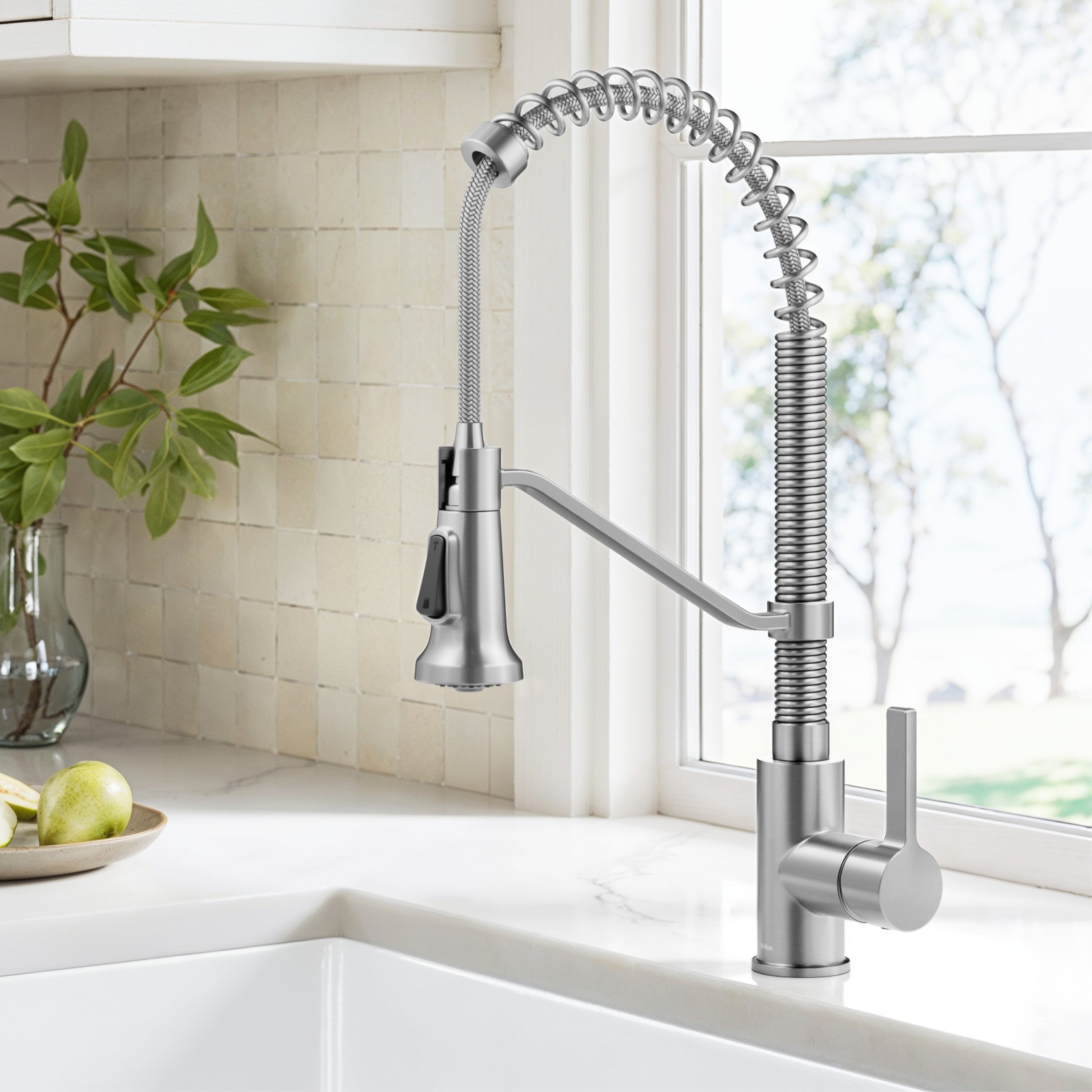 KRAUS Britt Single Handle Pull Down Kitchen Faucet in Spot-Free Stainless Steel