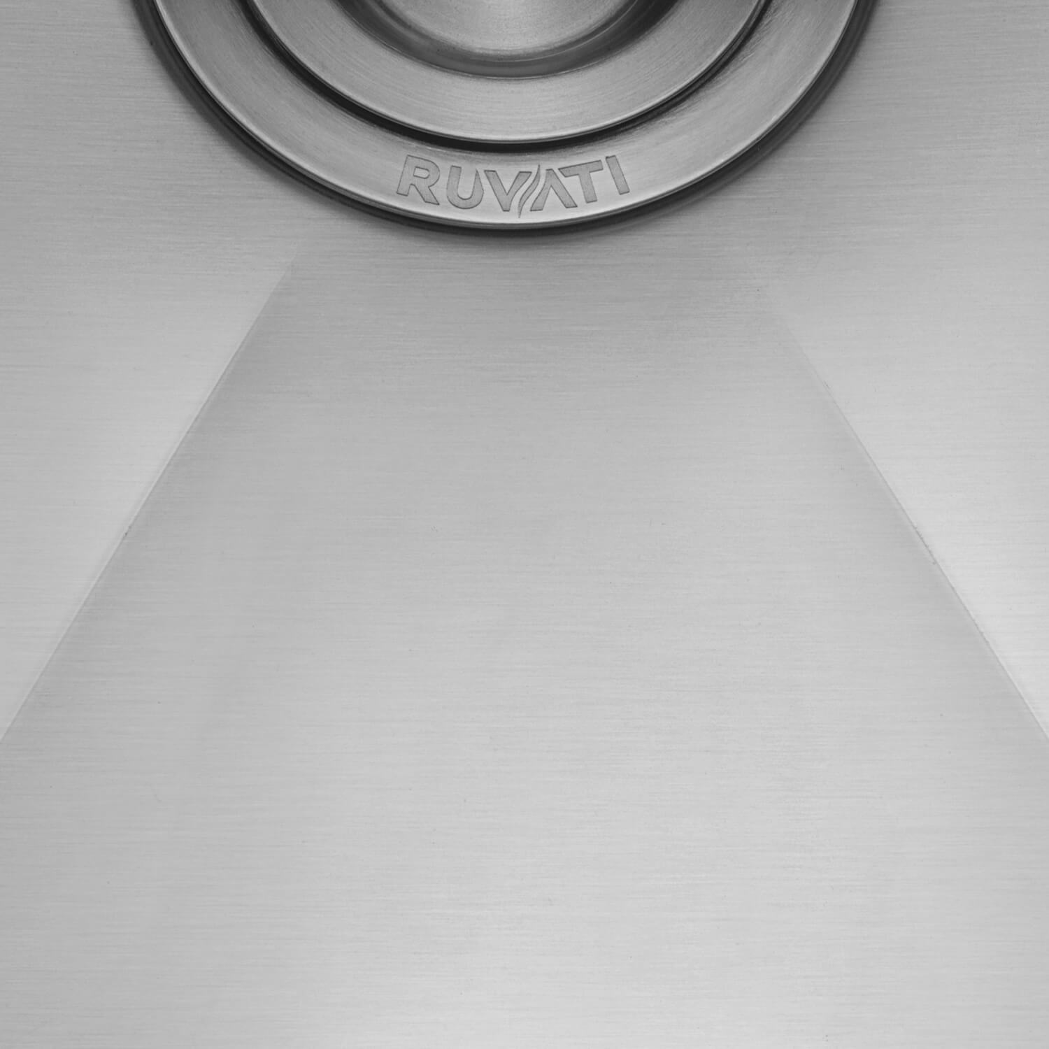 Ruvati 33" Single Bowl Kitchen Sink with Glass Rinser