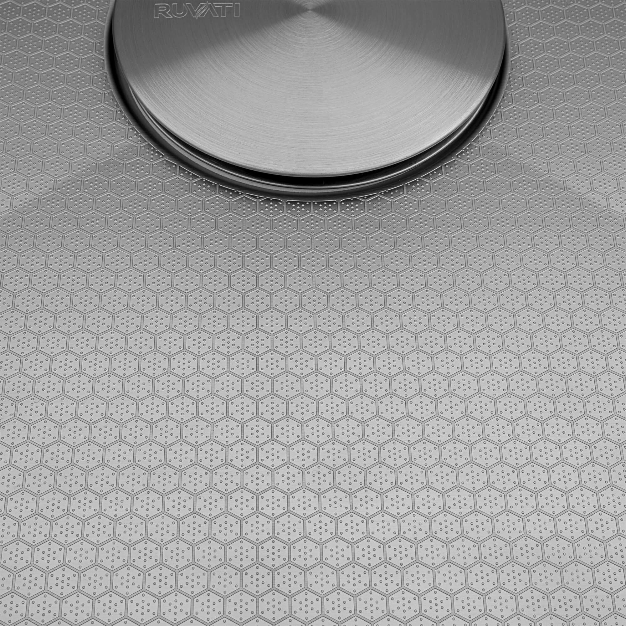 Ruvati 33" Workstation Scratch Resistant Hex Bottom Stainless Steel Kitchen Sink