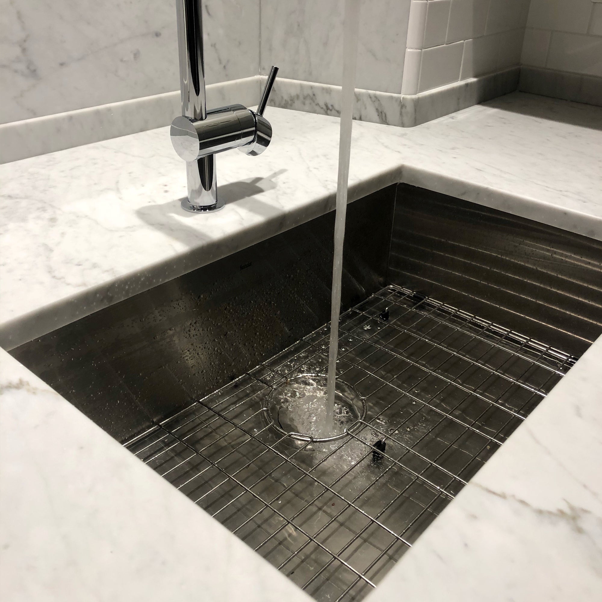 Nantucket Sinks ZR2818-8-16 - 28" Pro Series Rectangle Single Bowl Undermount Zero Radius Stainless Steel Kitchen Sink, 8" Deep