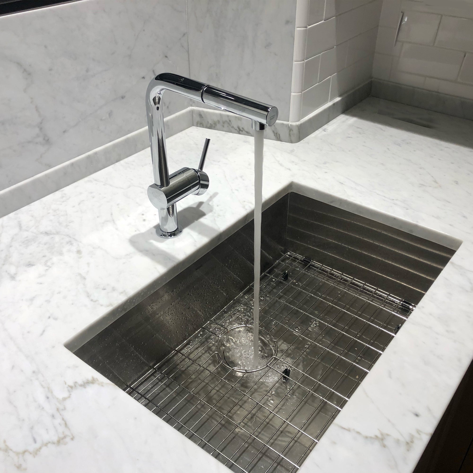 Nantucket Sinks ZR2818-8-16 - 28" Pro Series Rectangle Single Bowl Undermount Zero Radius Stainless Steel Kitchen Sink, 8" Deep