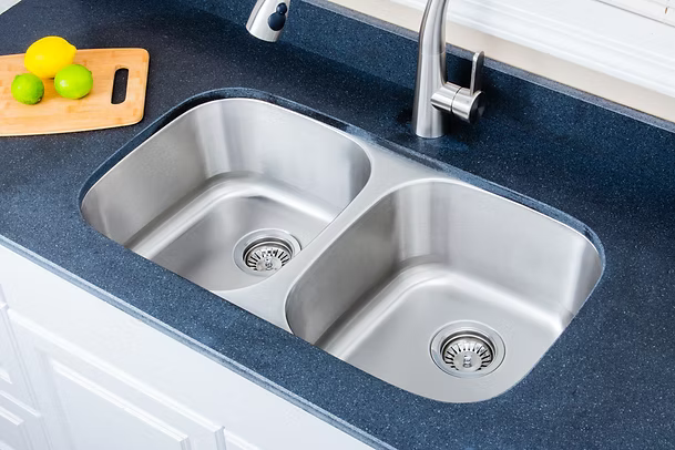 Wells Sinkware 30" 18-Gauge Undermount 50/50 Double Bowl Stainless Steel Kitchen Sink