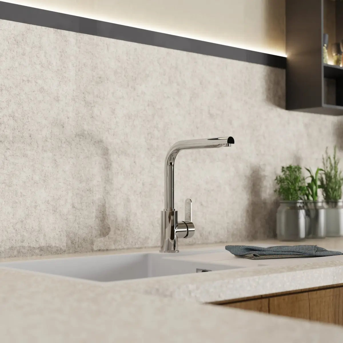 Wasserwerk Felis Single Hole Straight Kitchen Faucet in Chrome