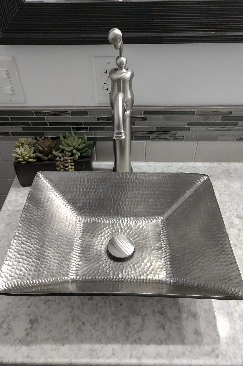 1 1/2" Non-Overflow Pop-up Bathroom Sink Drain in Brushed Nickel