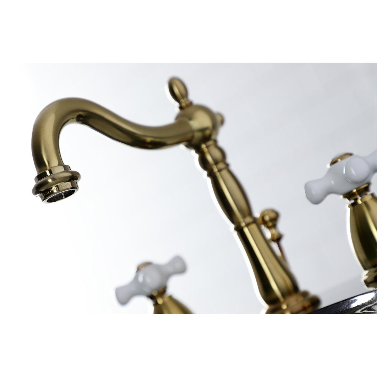 Kingston Brass Heritage 8-Inch Widespread 3-Hole Bathroom Faucet