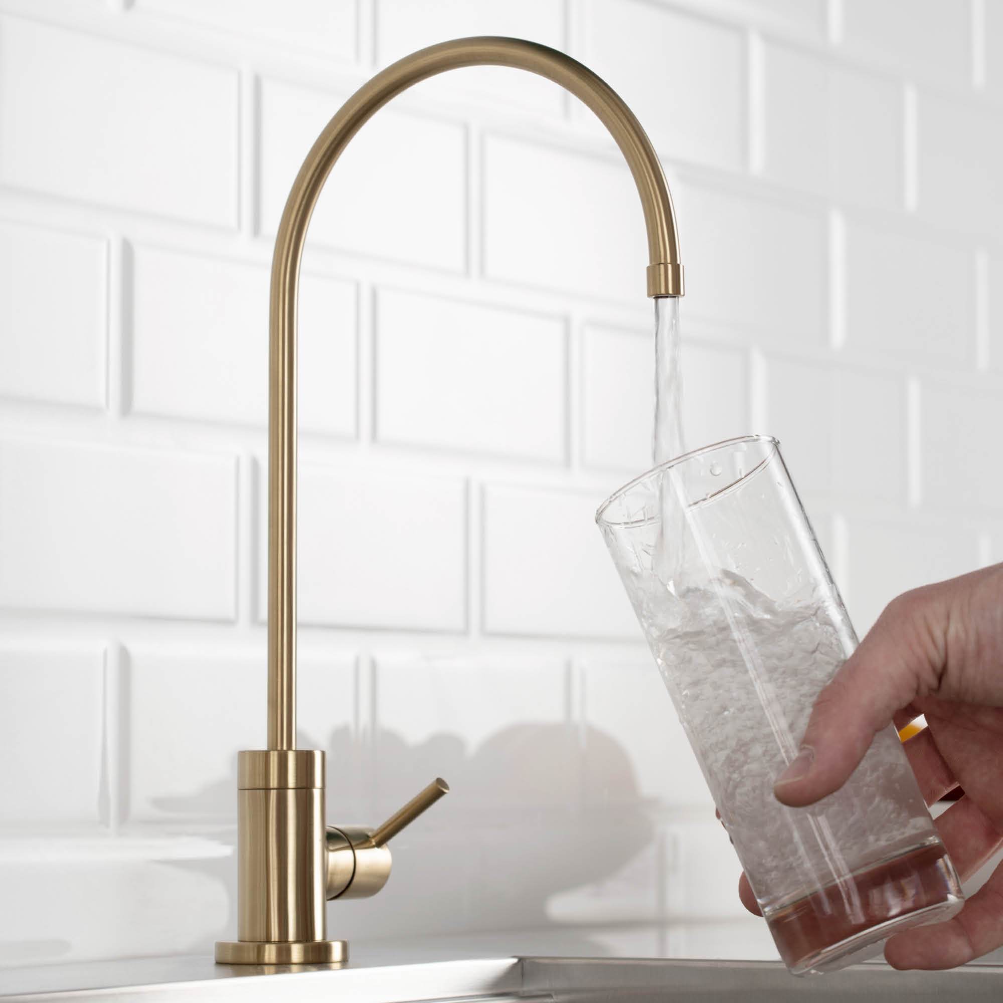 KRAUS Purita 100% Lead-Free Kitchen Water Filter Faucet in Brushed Gold