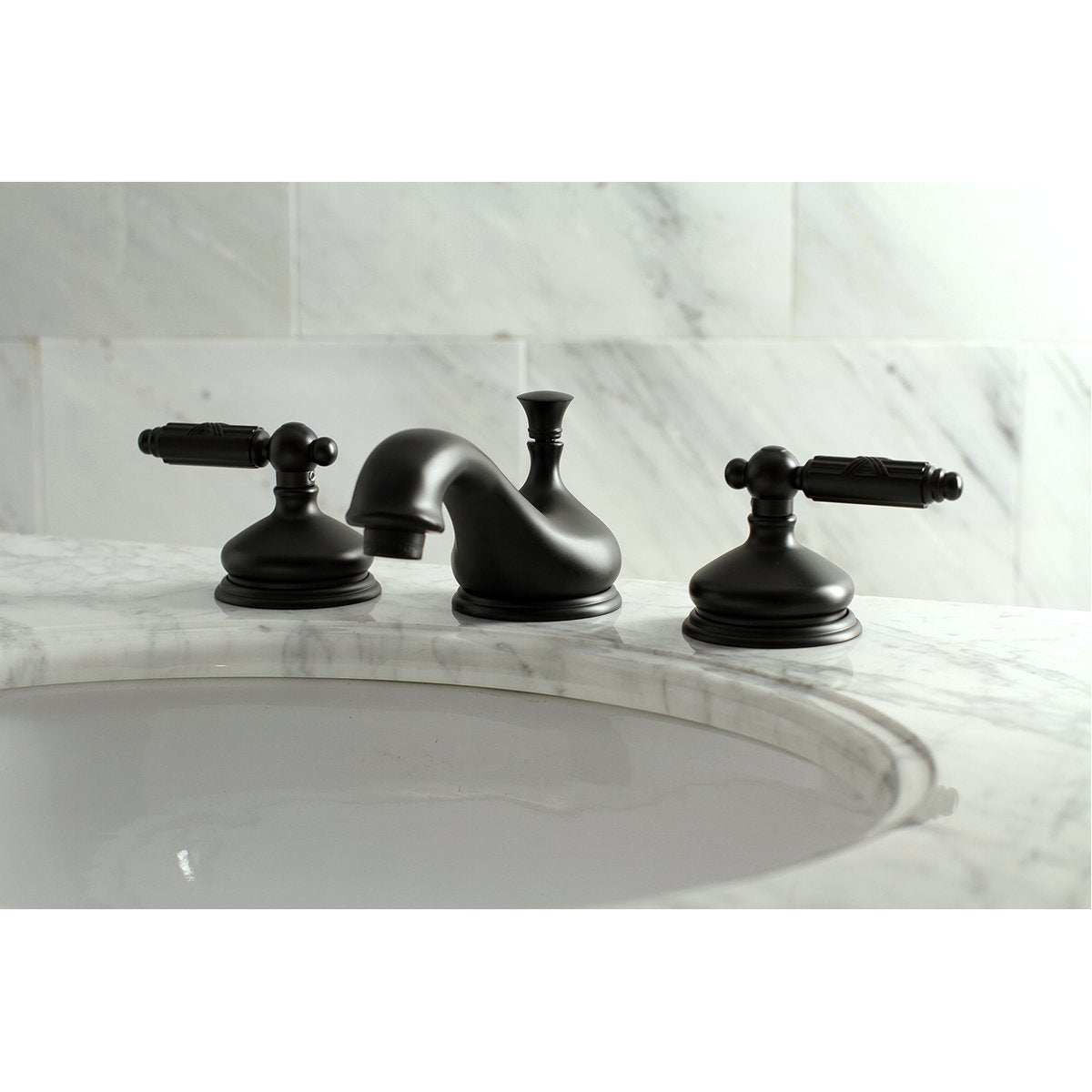 Kingston Brass Georgian 8-Inch Widespread Bathroom Faucet