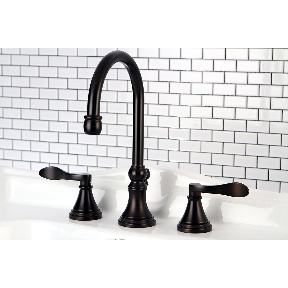 Kingston Brass NuFrench 8-Inch Widespread Bathroom Faucet