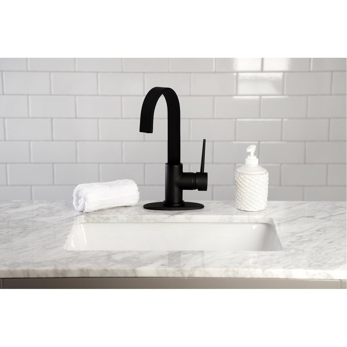 Kingston Brass New York One-Handle 1-Hole Deck Mounted Bar Faucet