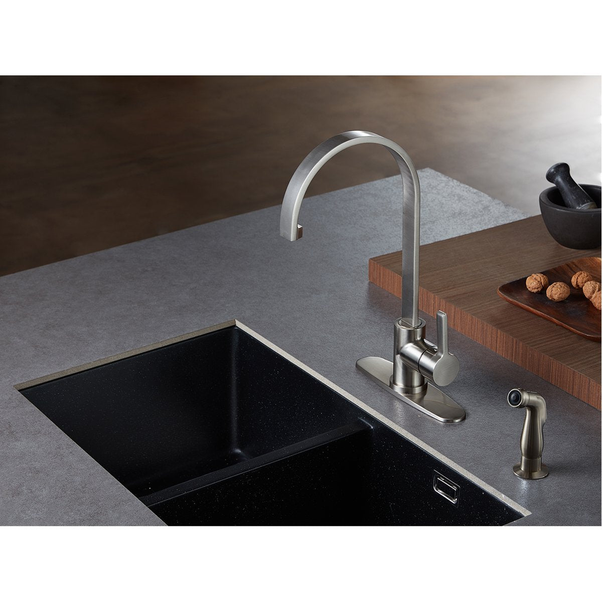Kingston Brass Gourmetier Continental Single-Handle Kitchen Faucet with Side Sprayer