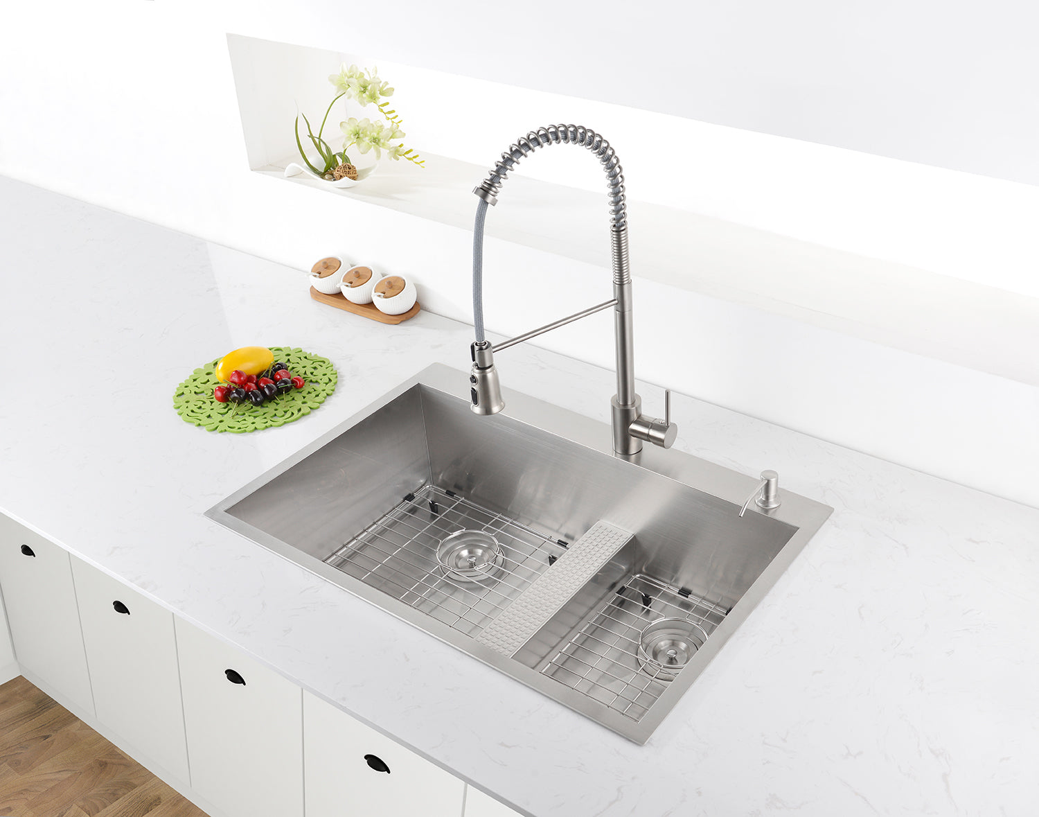 Ruvati 33" Drop-in Low Platform-Divide Zero Radius 60/40 Double Bowl 16 Gauge Topmount Kitchen Sink