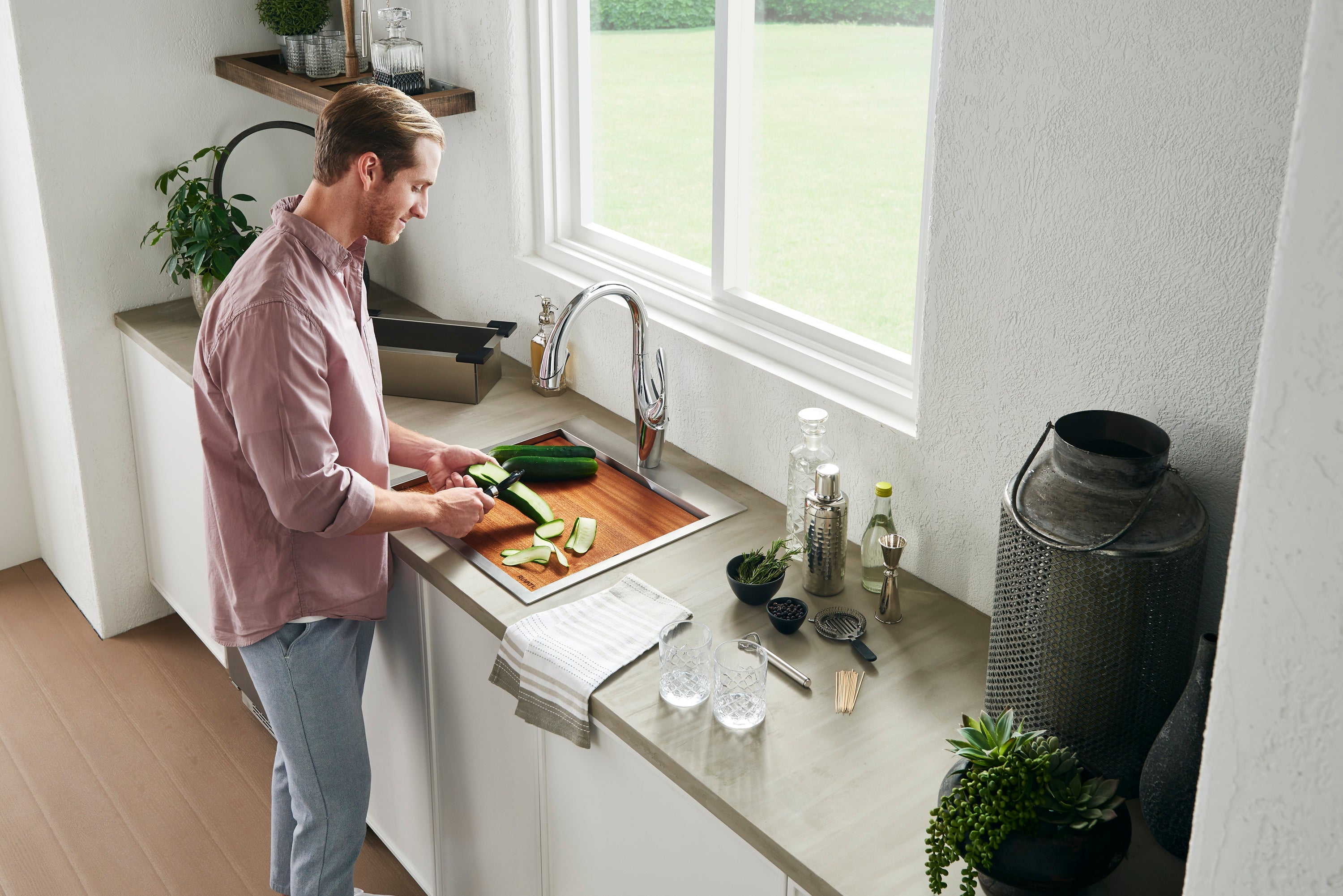 Ruvati RVH8221 21 x 20" RV Workstation Drop-in Topmount 16 Gauge Stainless Steel Bar Prep Kitchen Sink