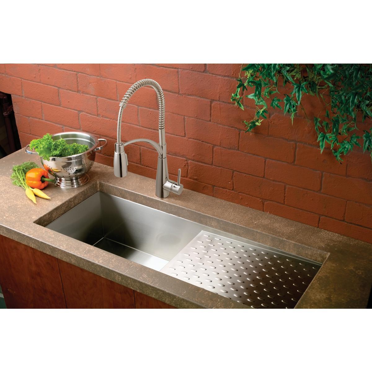 Elkay Avado Semi-Professional, Single Hole Kitchen Faucet