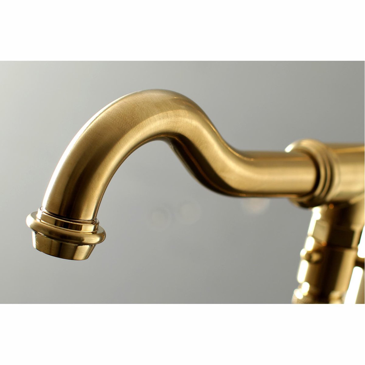 Kingston Brass English Country Single-Handle Freestanding Roman Tub Filler with Hand Shower